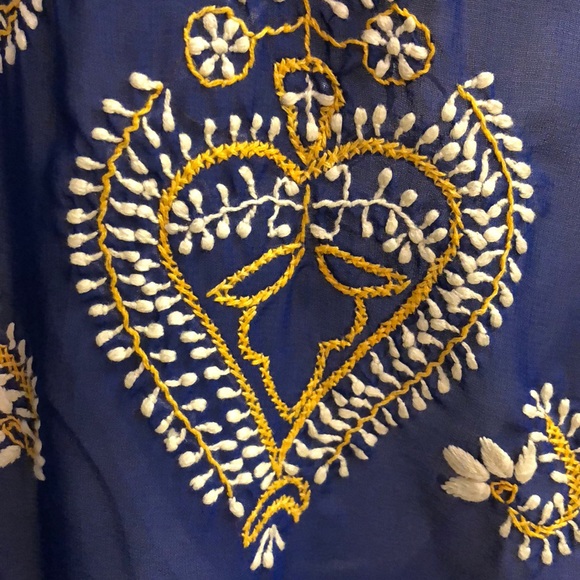 Tunic - Picture 2 of 5